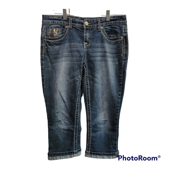 Maurices Women's Capri - Picture 2 of 8